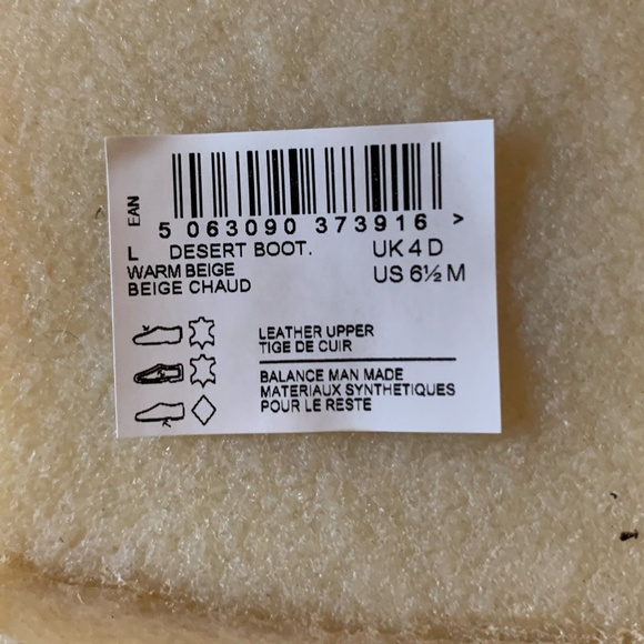 Clarks Originals Collection Desert Boots in beige suede - Picture 6 of 9